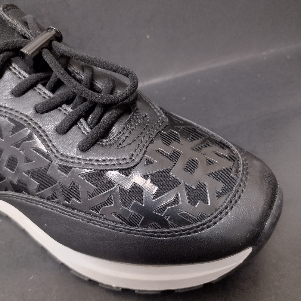 - NEW DKNY ( DONNA KARAN ) - WOMAN'S BLACK  SNEAKERS SHOES SIZE:7.5M - Picture 3 of 9